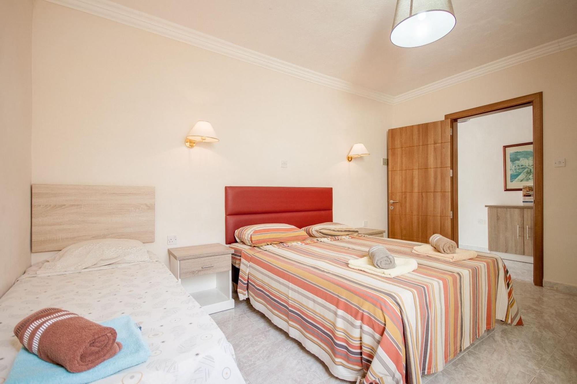 Pool & Sea Merill Apartments Mellieħa Extérieur photo