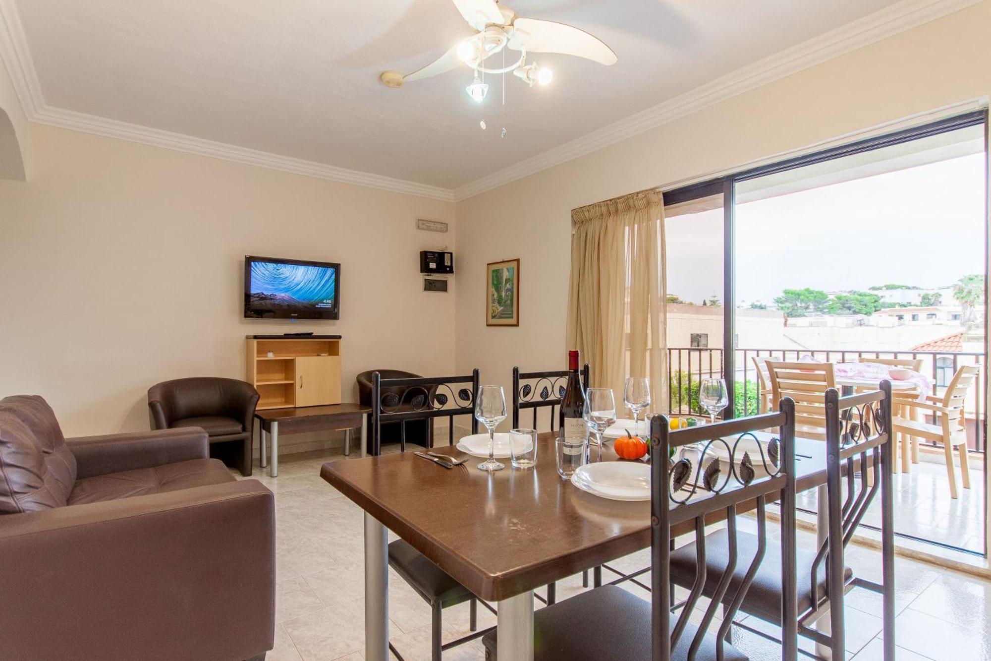 Pool & Sea Merill Apartments Mellieħa Extérieur photo
