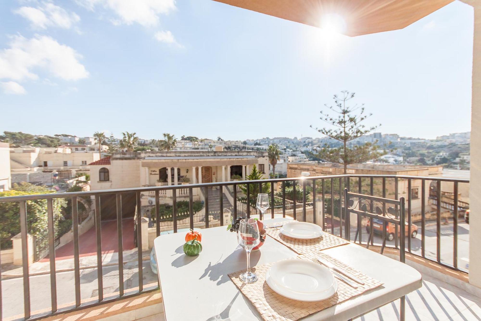 Pool & Sea Merill Apartments Mellieħa Chambre photo
