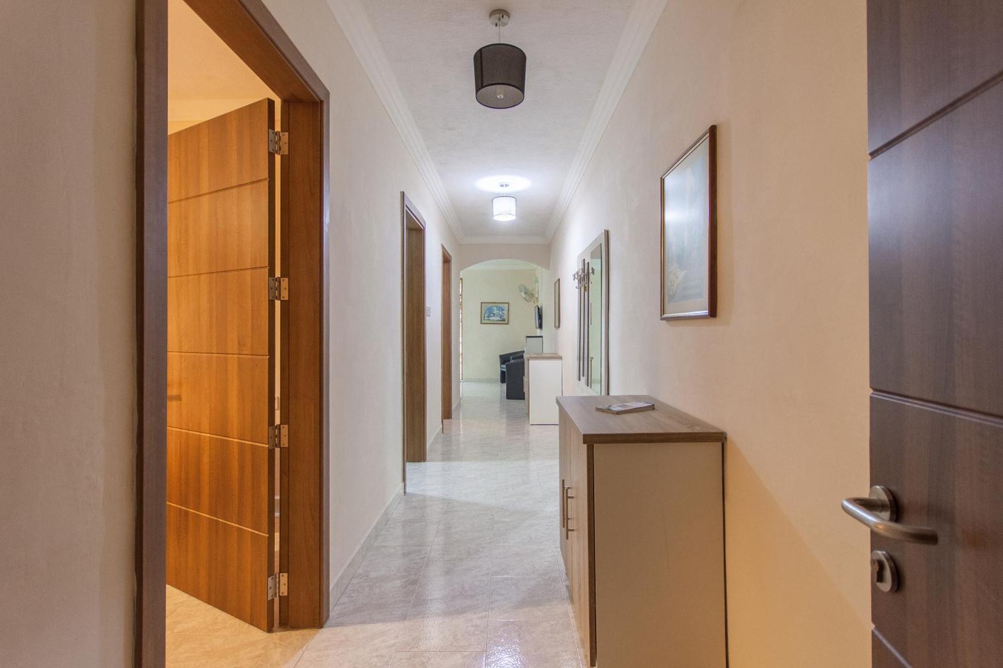 Pool & Sea Merill Apartments Mellieħa Chambre photo